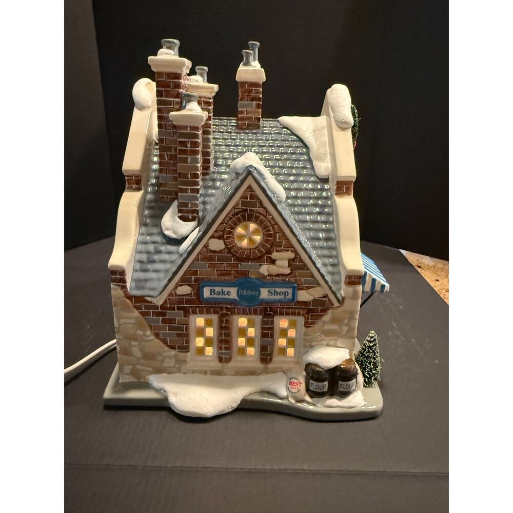 Department 56 "Pillsbury Doughboy Bake Shop" (Set of 2) #55342 In Box - Picture 9 of 16